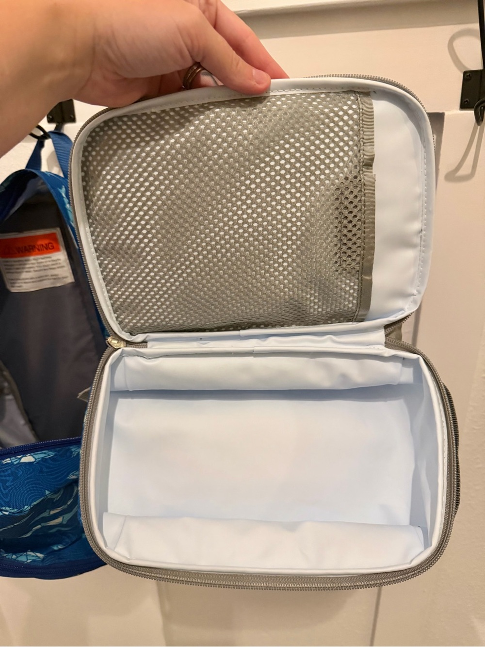 L.L. Bean Boys Shark Backpack & Matching Lunchbox - Picture 5 of 5